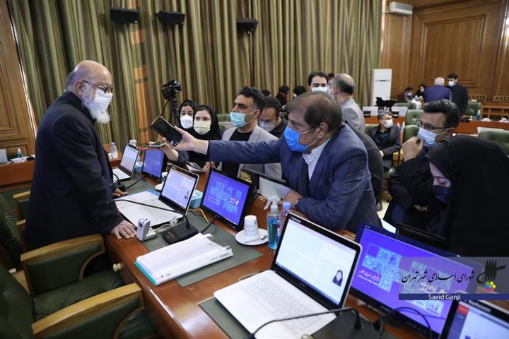 گزارش مهدی چمران از سی و هفتمین جلسه شورای اسلامی شهر تهران در جمع خبرنگاران